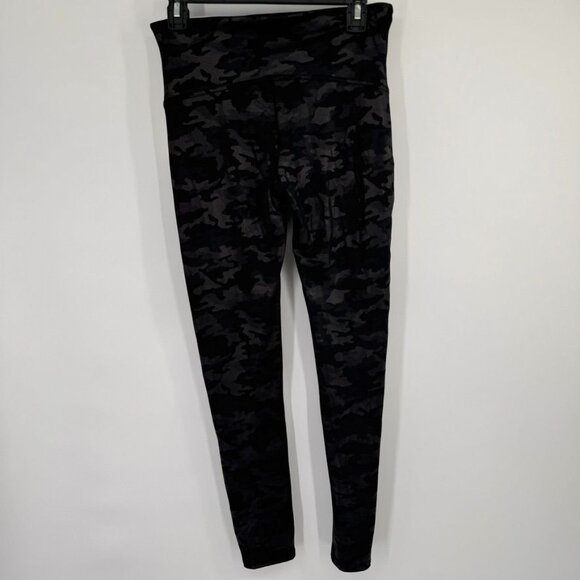 Spanx High-Waisted Camouflage faux leather Leggings pants sz large new $110 - Picture 14 of 15